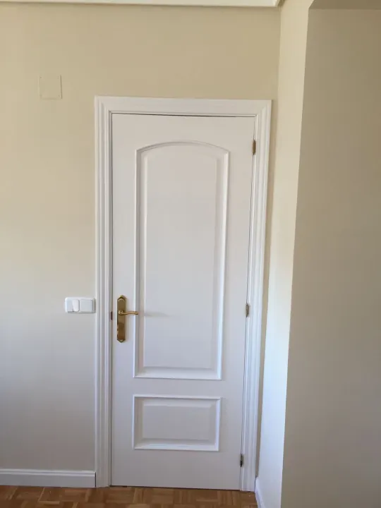 empresa pintores para Lacado de puertas en Gandía